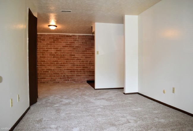 Foto del edificio - 100 Hunter Garden Ct