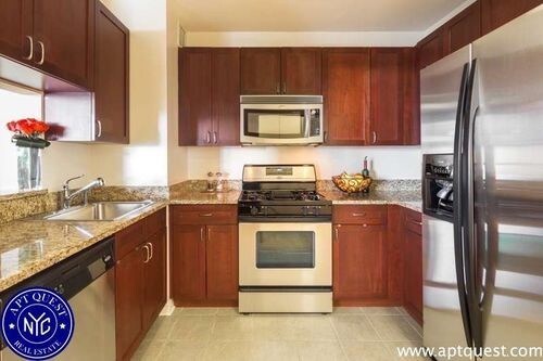 Foto del edificio - 211 N North End Ave