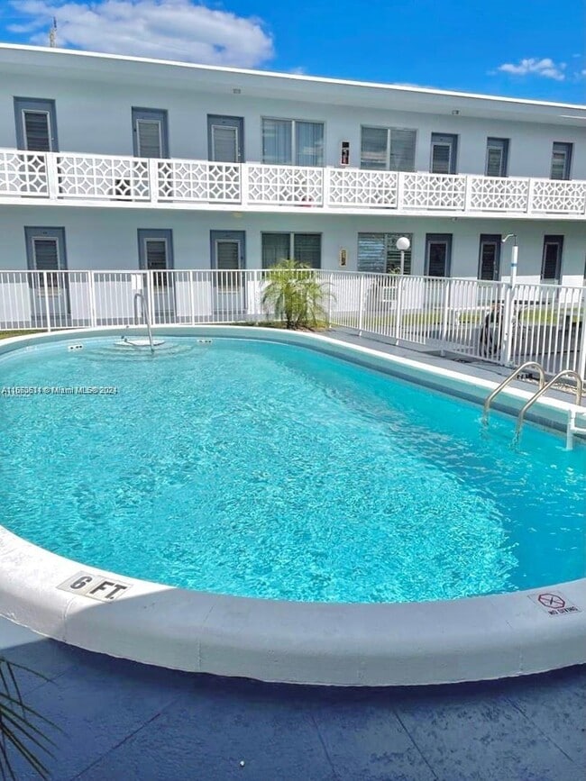Building Photo - 1 bedroom in North Miami FL 33161