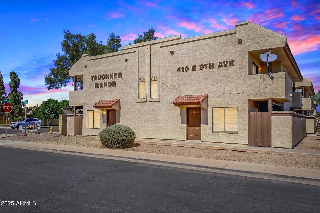 Foto principal - 410 E 9th Ave