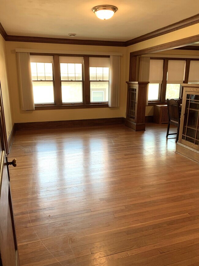 Living Room - 1024 Grand Ave