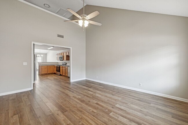 Building Photo - 118 Lancaster Gate Pl