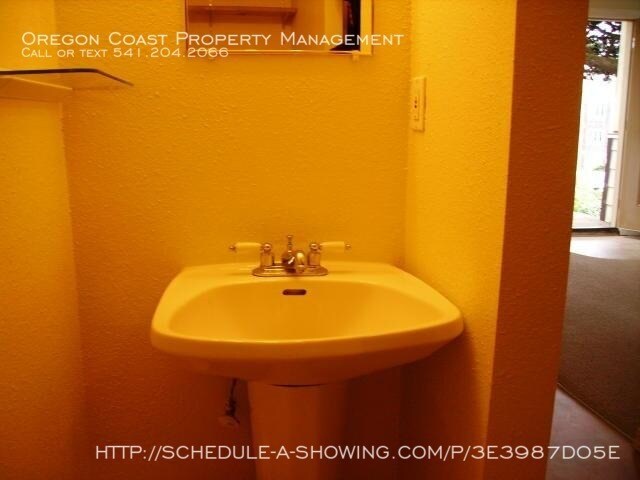 Foto del edificio - 1810 Harbor-Unit C