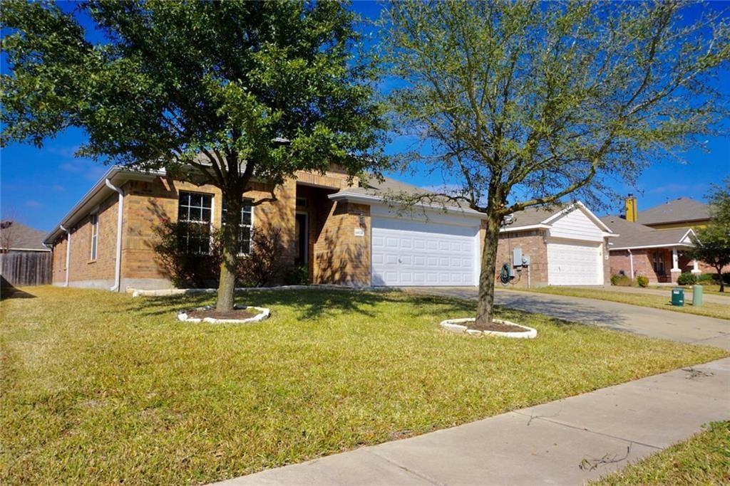 Foto principal - 18524 Sandy Bottom Dr