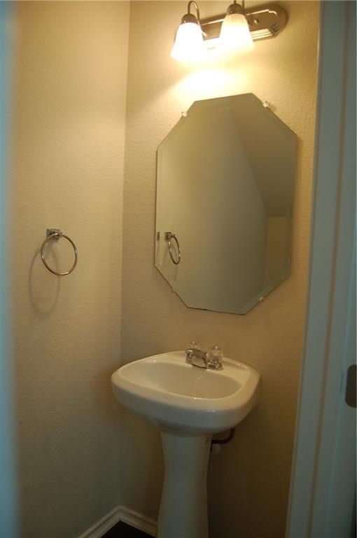 Building Photo - 9913 Milla Cir