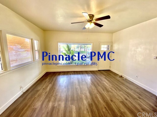 Building Photo - 928 N Loma Vista Dr