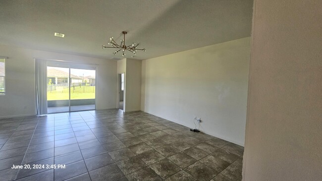 Building Photo - 12354 Arabella Dr