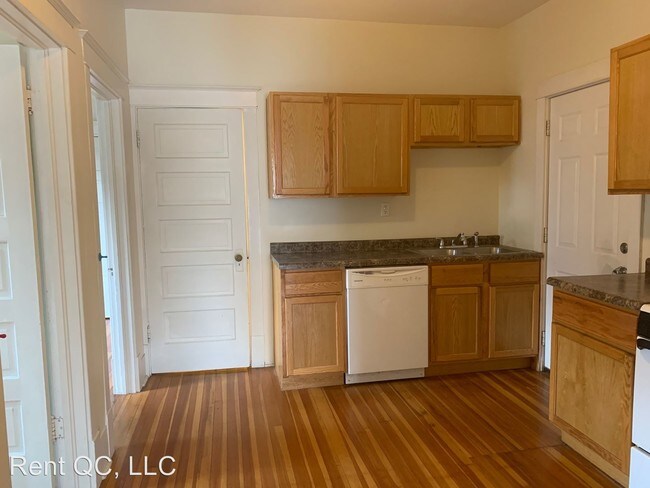 Building Photo - 712-714-714 18th Ave