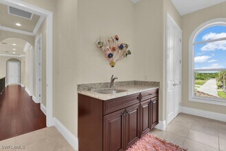 Building Photo - 5419 SW 17th Ave