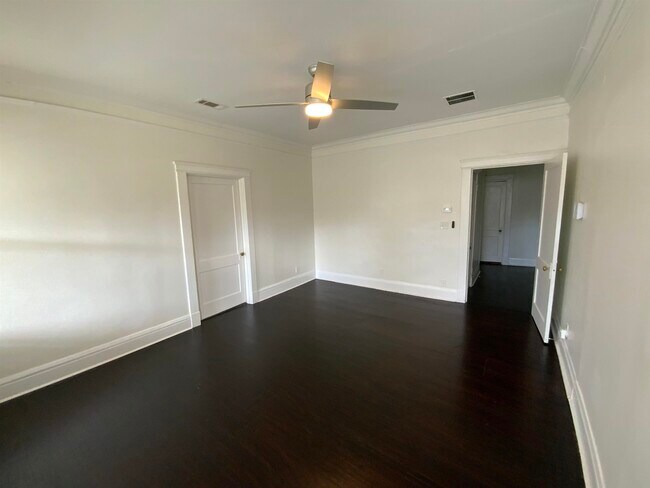 Foto del edificio - 1708 Glenview Ave