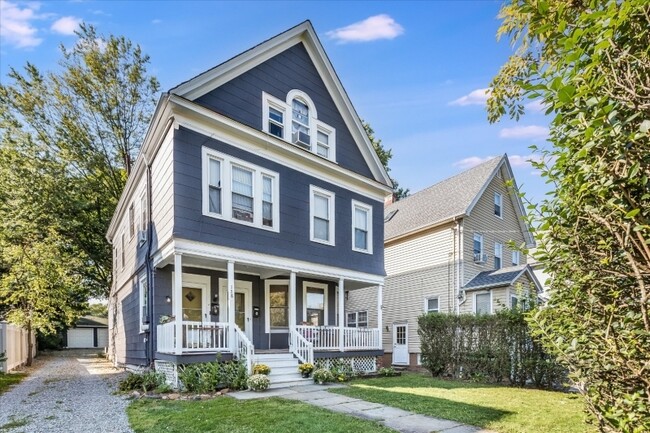 Building Photo - 158 Ashland Ave