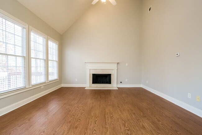 Building Photo - 5685 Eagles Watch