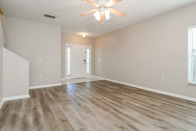 Building Photo - 354 Daniels Pointe Dr