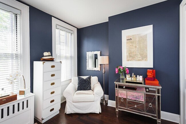 Foto del edificio - 909 Willow Ave