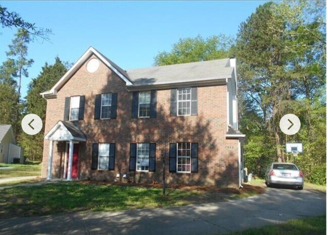 Foto del edificio - 6733 Bevington Ridge Rd