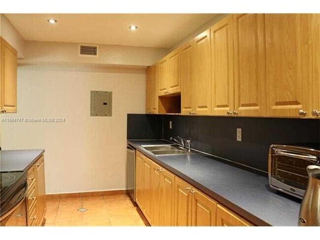 Foto del edificio - 7715 SW 86th St