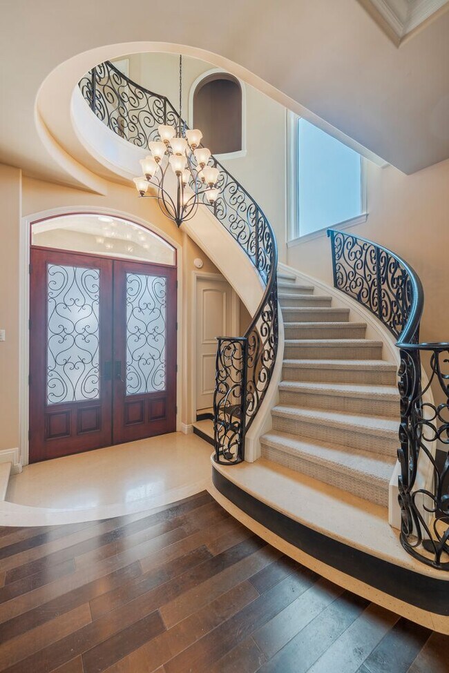 Foto del edificio - Luxury Detached Townhome in Redondo Beach