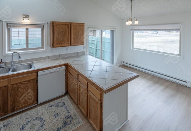 Foto del edificio - Single Family Home for Rent in Rifle