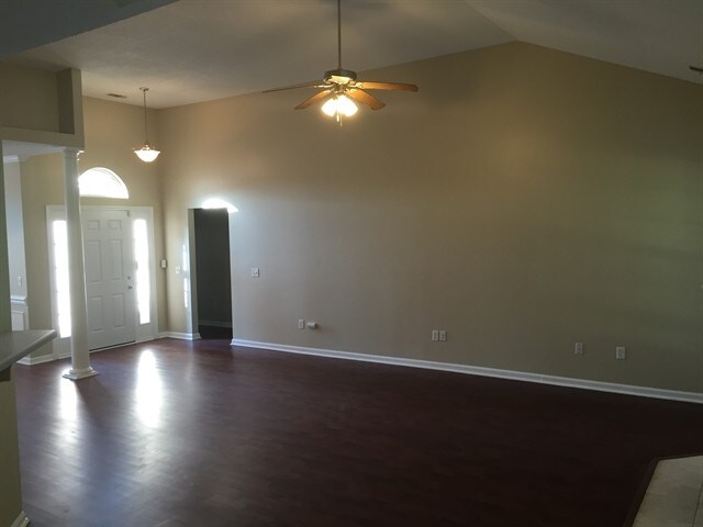 Foto del edificio - 171 Arbor Village Dr