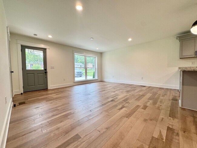 Foto del edificio - Fully Renovated 3 Bedroom Home for Rent in Franklin, TN Near Downtown Franklin & The Factory