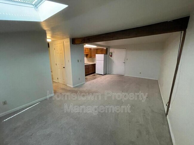 Building Photo - 107 N Hanover St