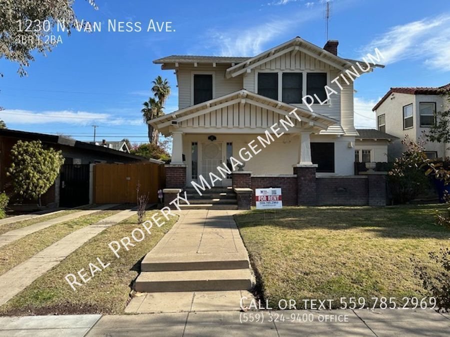 Foto principal - $2,295 N Van Ness, Fresno Craftsman Home f...