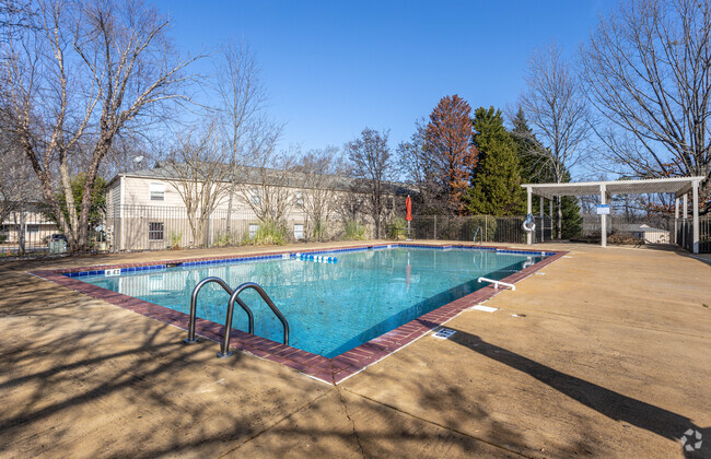 Building Photo - Village Square Landings