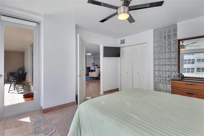 Foto del edificio - 4020 Galt Ocean Dr
