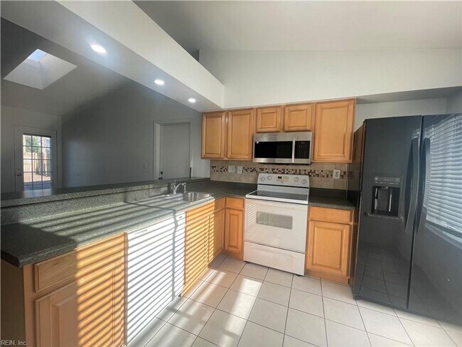 Foto del edificio - Modern Ranch Living in Indian Lakes - 3 Bedrooms, 2 Bathrooms