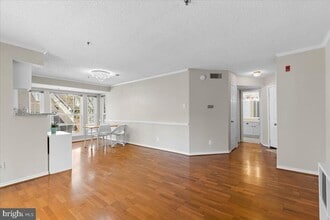 Building Photo - 1524 Lincoln Way