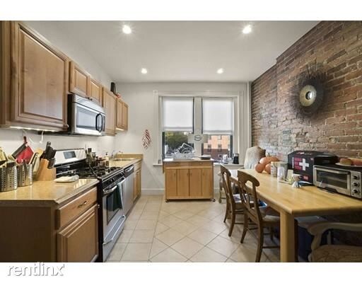 Foto del edificio - 2 br, 1 bath  - 67 Berkeley St # 2