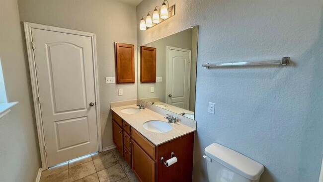 Building Photo - 260 Sage Derby Dr