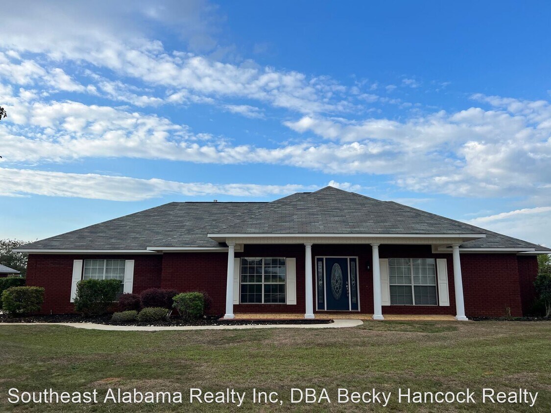 4 br, 2 bath House 110 Homestead Way House Rental in Enterprise, AL