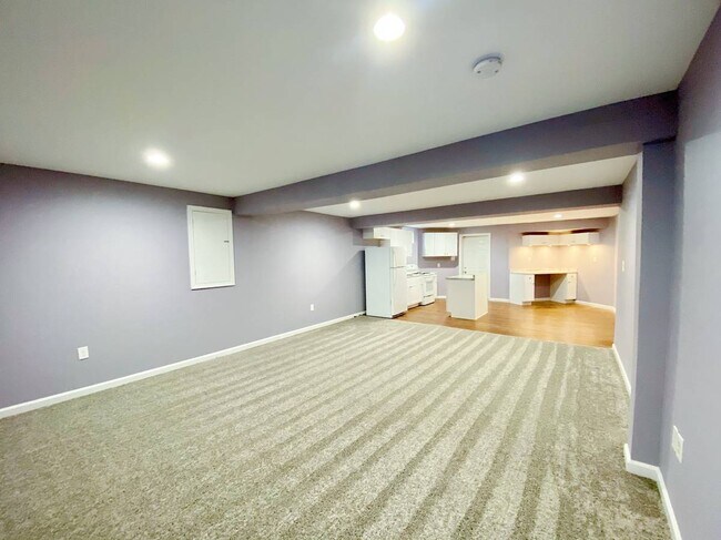 Building Photo - 10962 Stella Ct