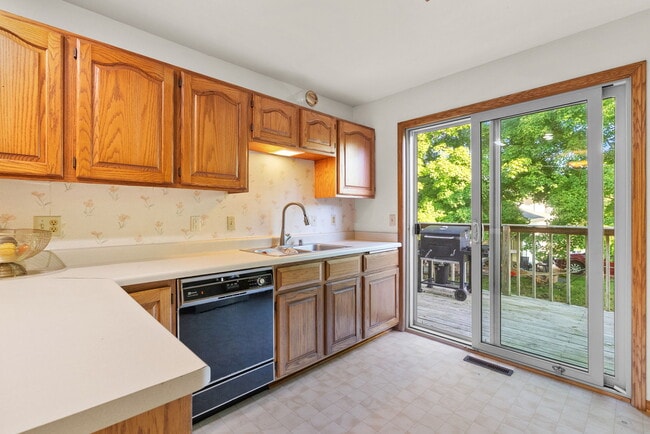 Foto del edificio - 507 Bayfield Dr