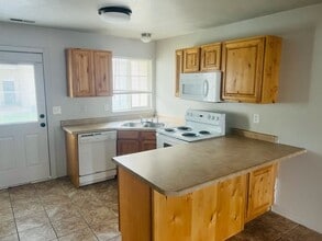 Building Photo - 1045 S 1200 W