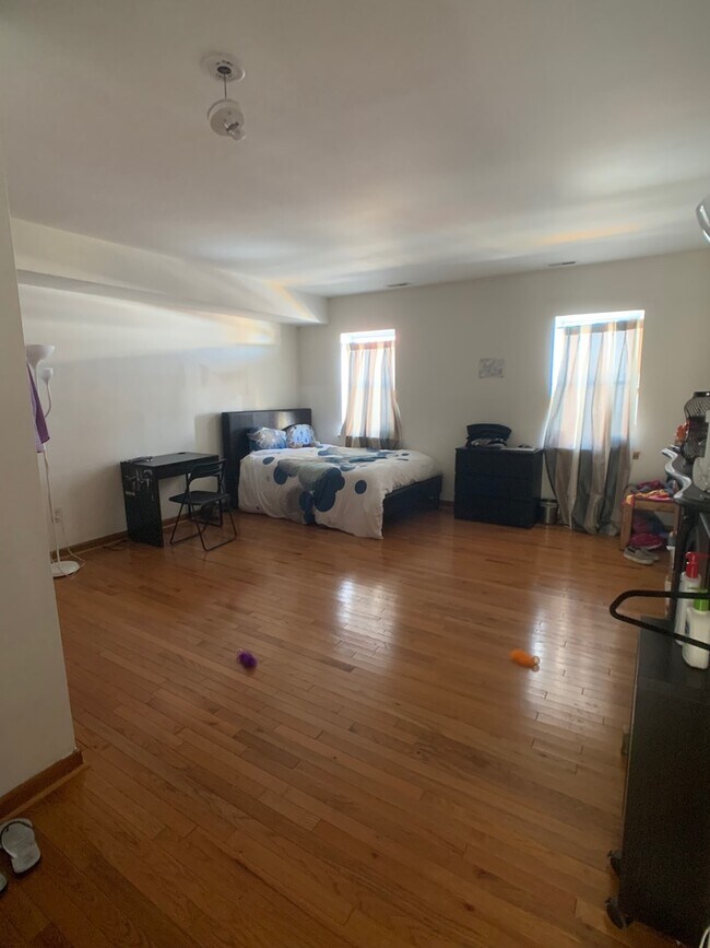 Foto del edificio - 4028 Market St