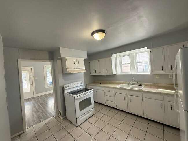 Foto del edificio - 1409 - 1409 1/2 18th Ave