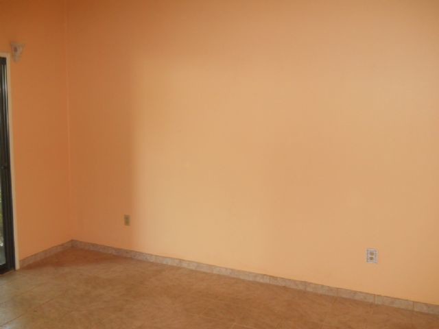 Building Photo - Condo For Rent in Modesto