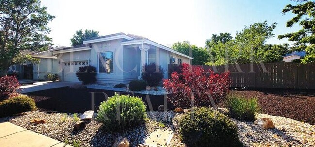 Building Photo - Beautiful 3 bedroom 2 bath plus 2 car garage in Damonte Ranch with New Carpet & Paint