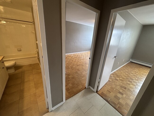 Building Photo - 1061 Queen's Blvd