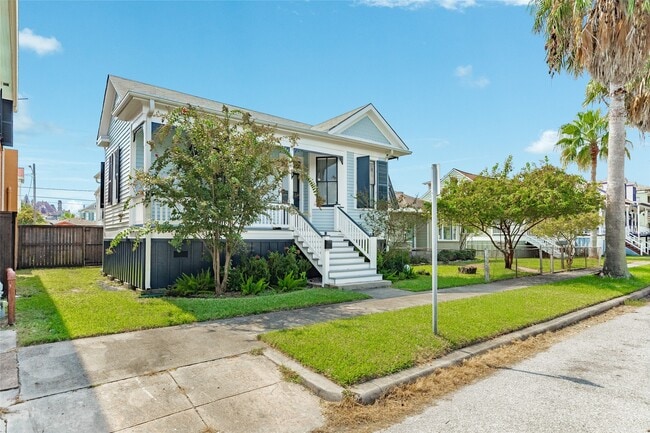 Building Photo - 1407 Winnie St