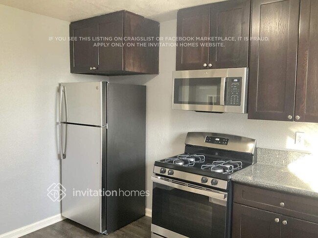 Foto del edificio - 2643 Etiwanda Ave