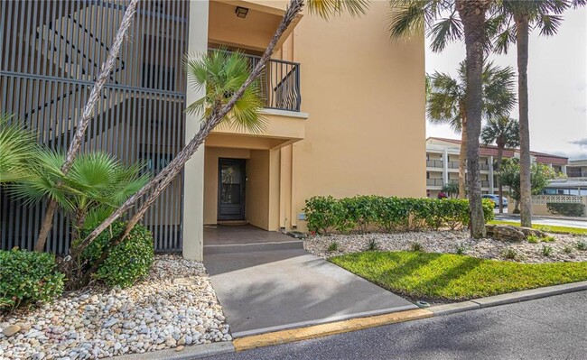 Building Photo - 845 S Gulfview Blvd