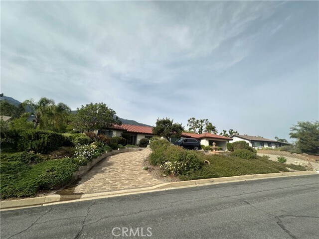 Foto del edificio - 9388 Valley View St