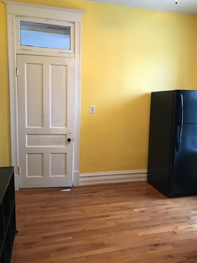 Foto principal - 3358 N Ashland Ave