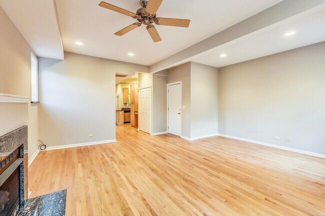 Foto del edificio - 825 W Cuyler Ave