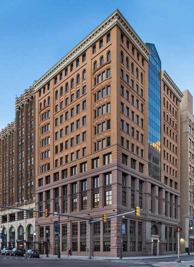 Foto del interior - Detroit Savings Bank