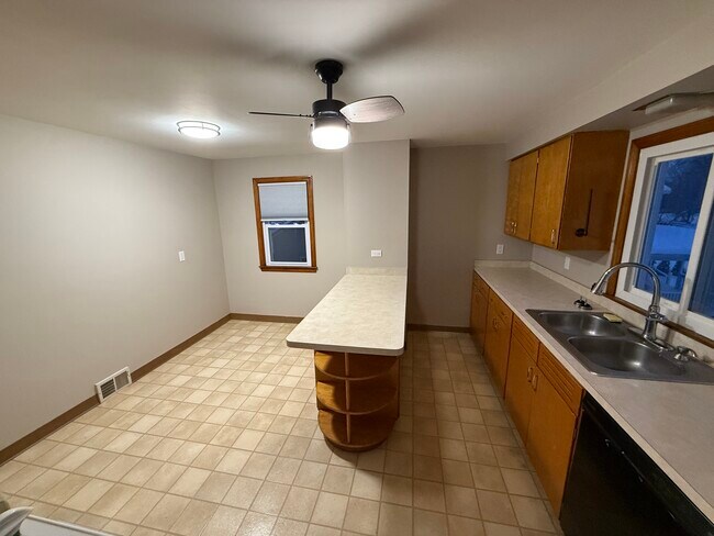 Cocina - 729 Ruie Rd