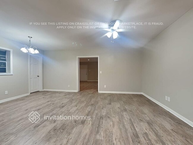 Building Photo - 2523 Lake Ellen Ln